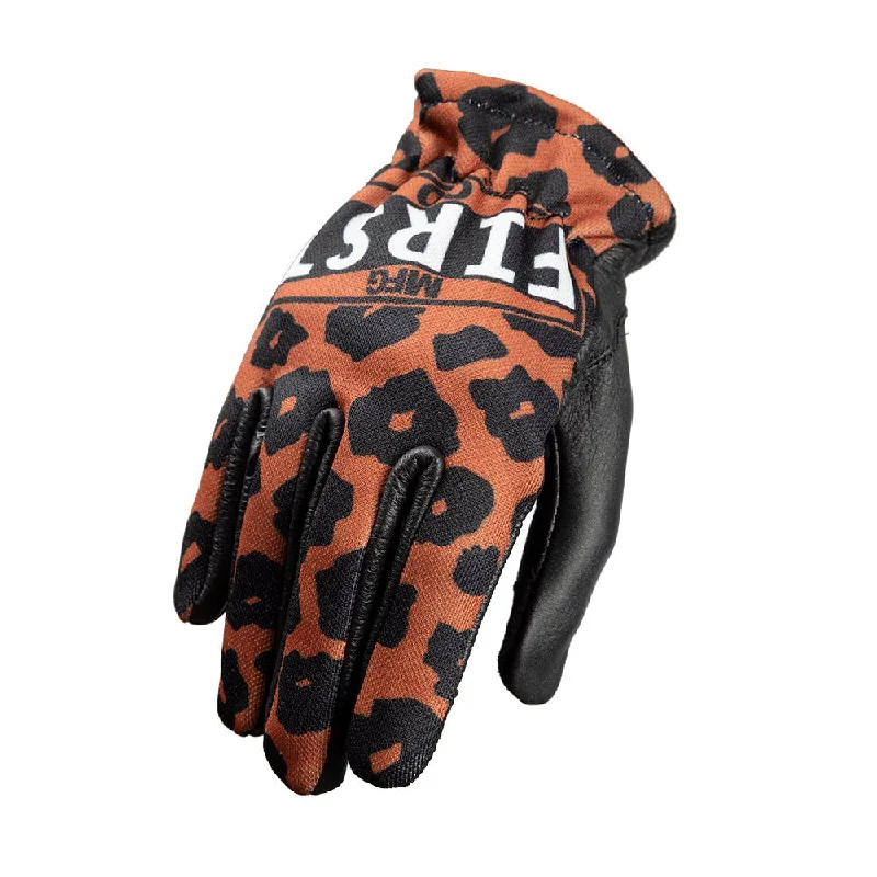 seasonal gloves -  Cheetah Women's Clutch Gloves